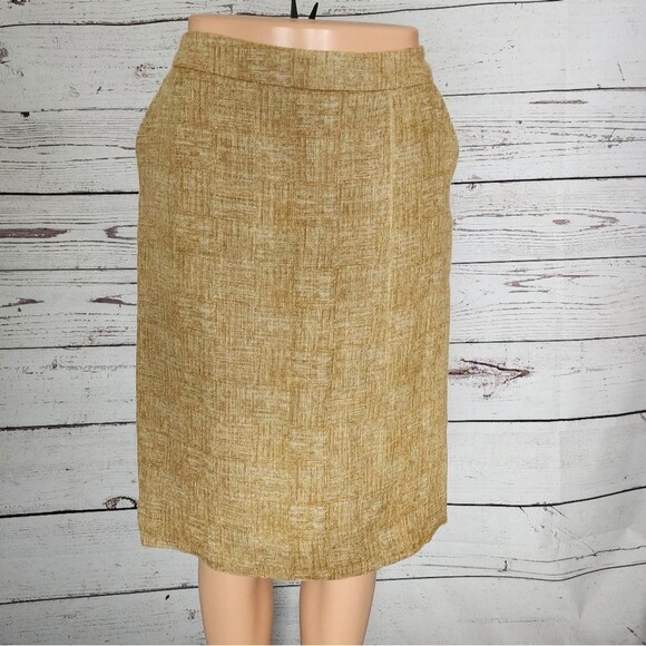 Armani Collezioni Beige Knee Length Skirt Size 6 - Picture 1 of 4